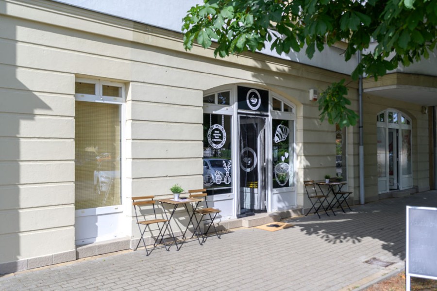 Babka Kávézó utcafrontja